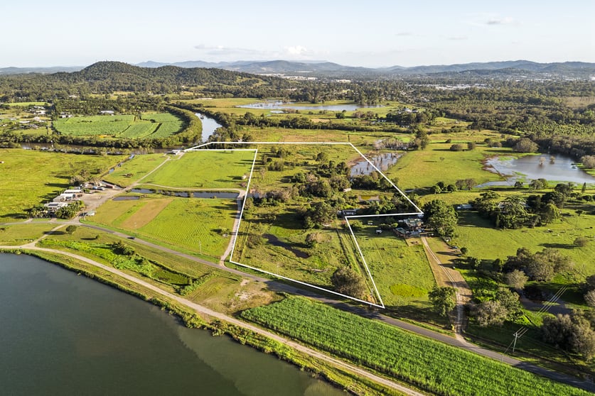 Click to view all images 292-302 Eagleby Road Eagleby QLD 4207 - Image 1