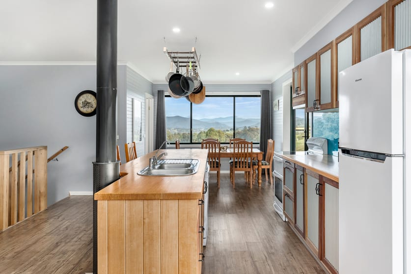 Click to view all images 442 Old Tonga Road Mansfield VIC 3722 - Image 1