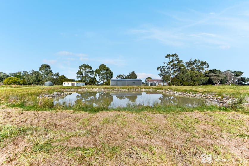 Click to view all images 345 Fourteen Mile Road Garfield VIC 3814 - Image 3