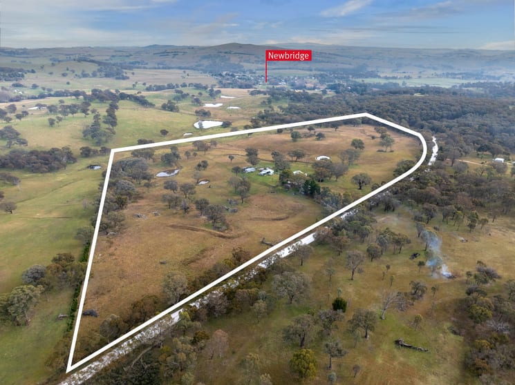 Click to view all images 695 Caloola Road Newbridge NSW 2795 - Image 2
