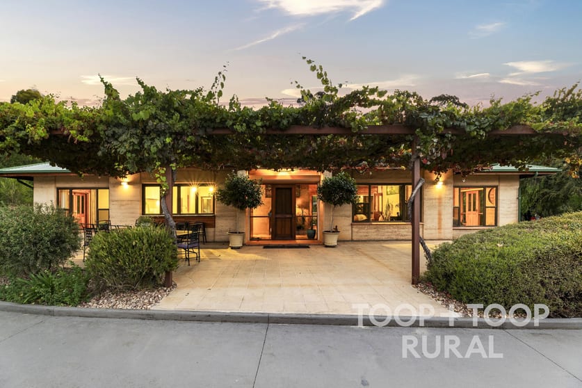Click to view all images 144 Little Kaiserstuhl Road Tanunda SA 5352 - Image 2