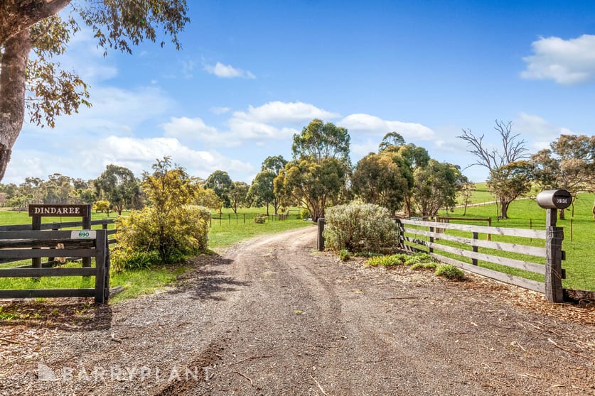 Click to view all images 690 Sugarloaf Creek Road Broadford VIC 3658 - Image 2