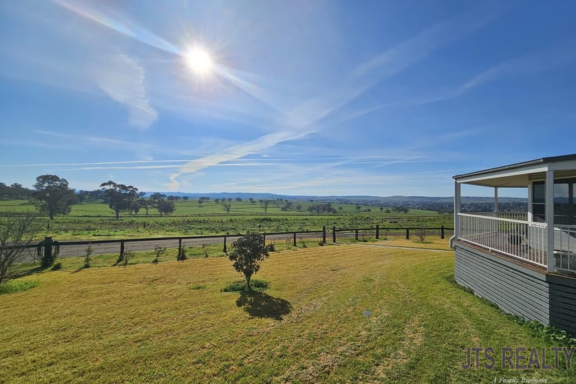 Click to view all images 5250 Golden Highway Merriwa NSW 2329 - Image 2