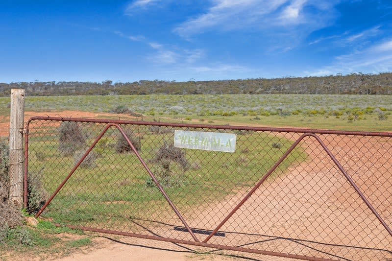 Click to view all images Section 20 Angle Road Brownlow SA 5374 - Image 2