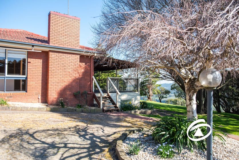 Click to view all images 205 Huxtable Road Pakenham Upper VIC 3810 - Image 3