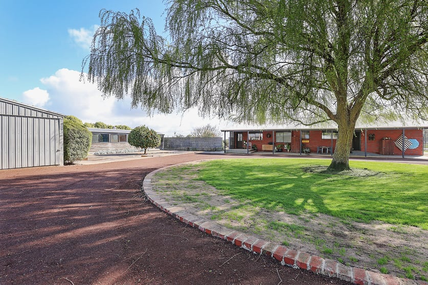 Click to view all images 31 Mount Myrtoon Lane Kariah VIC 3260 - Image 3