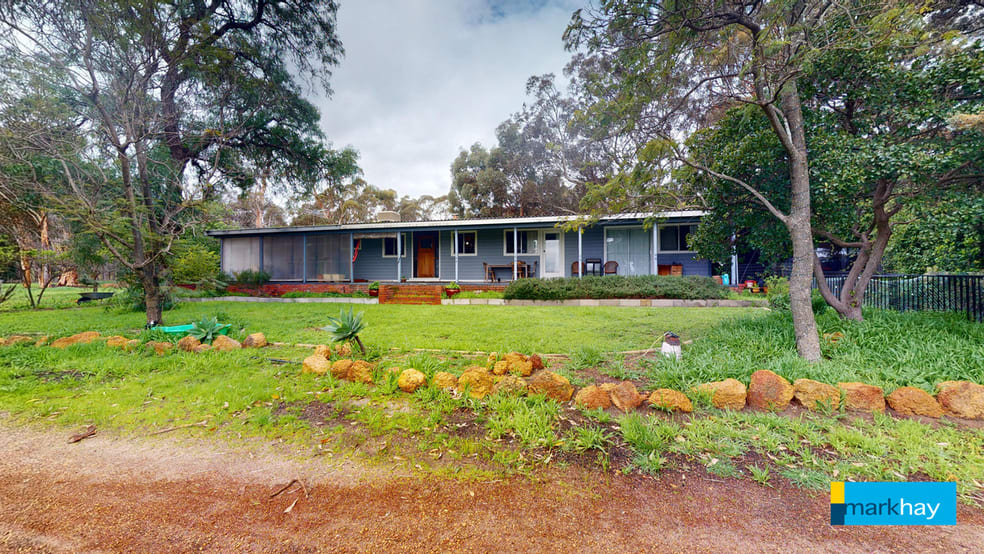 Click to view all images 263 Refractory Road Bakers Hill WA 6562 - Image 2