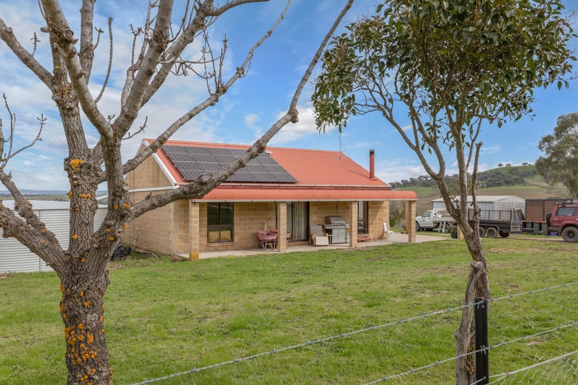 Click to view all images 929 Limekilns Road Yarras NSW 2795 - Image 2