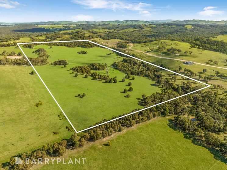 Click to view all images 15D / 125 McHargs Road Willowmavin VIC 3764 - Image 3