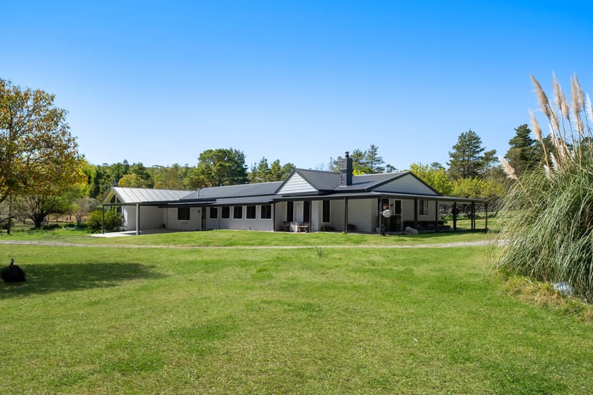 Click to view all images 97 Long Point Road Tallong NSW 2579 - Image 1