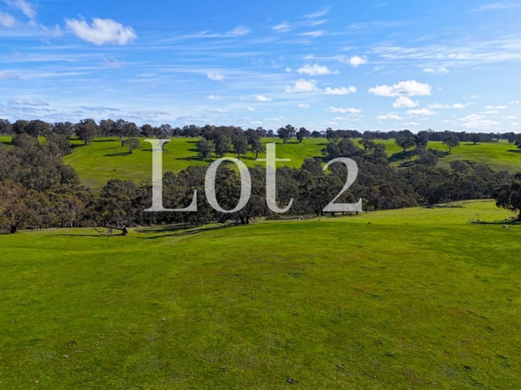 Click to view all images 2A/642 Careys Road Nareen VIC 3315 - Image 1