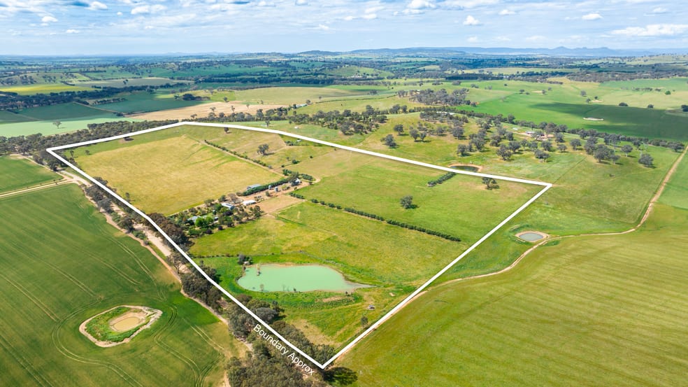 Click to view all images 1036 Hovell Road Moorwatha NSW 2640 - Image 2