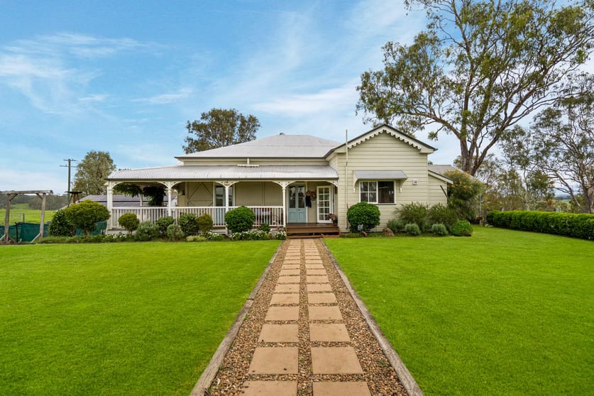 Click to view all images 205 Macfarlane Road Munbilla QLD 4309 - Image 1