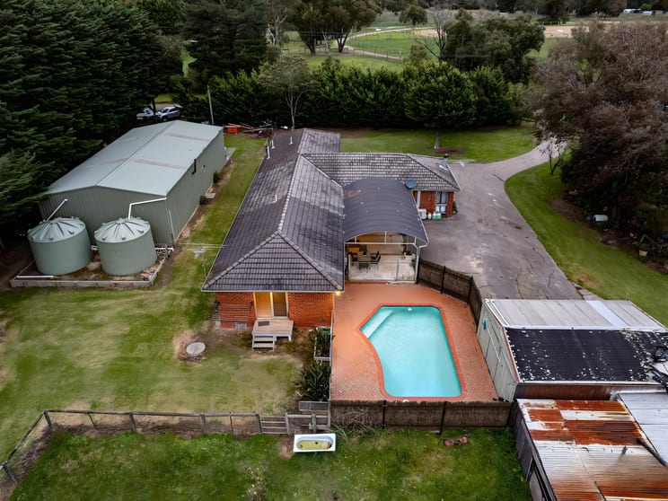 Click to view all images 5-7 Homewood Road Cranbourne South VIC 3977 - Image 3