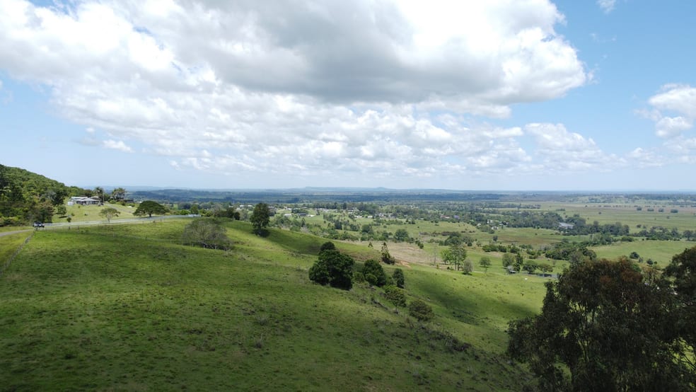 Click to view all images 295 Skyline South Wyrallah NSW 2480 - Image 1