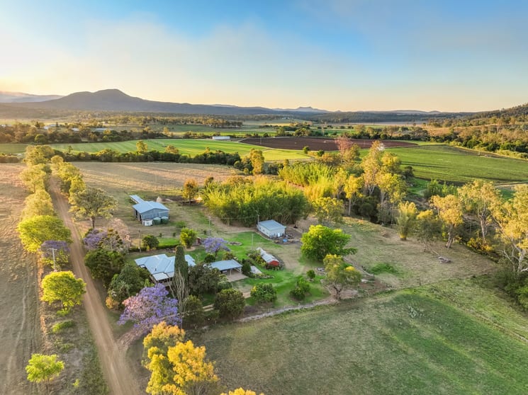Click to view all images 110 East Stallman Road Aratula QLD 4309 - Image 2
