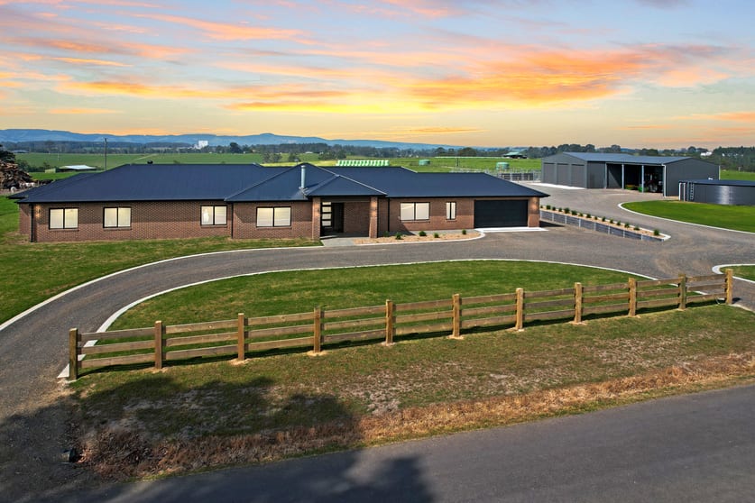 Click to view all images 222 Williamsons Road Nilma North VIC 3821 - Image 1