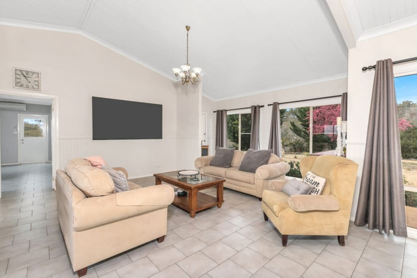 Click to view all images 327 Warrens Corner Road Numeralla NSW 2630 - Image 3