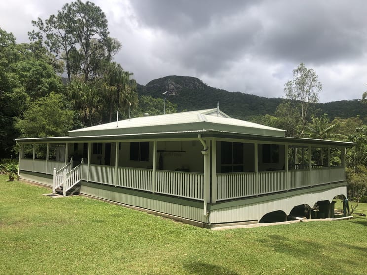 Click to view all images 81 Castle Rock Road Byfield QLD 4703 - Image 3
