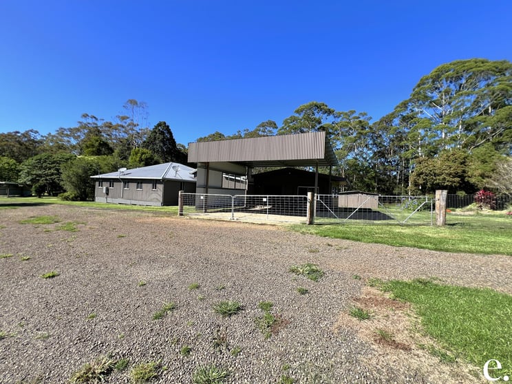 Click to view all images Evelyn QLD 4888 - Image 2