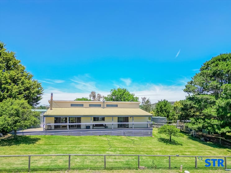 Click to view all images 205 Covan Creek Road Lake Bathurst NSW 2580 - Image 1
