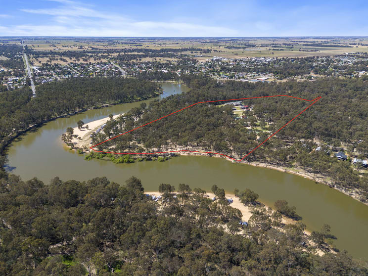 Click to view all images Tocumwal NSW 2714 - Image 2