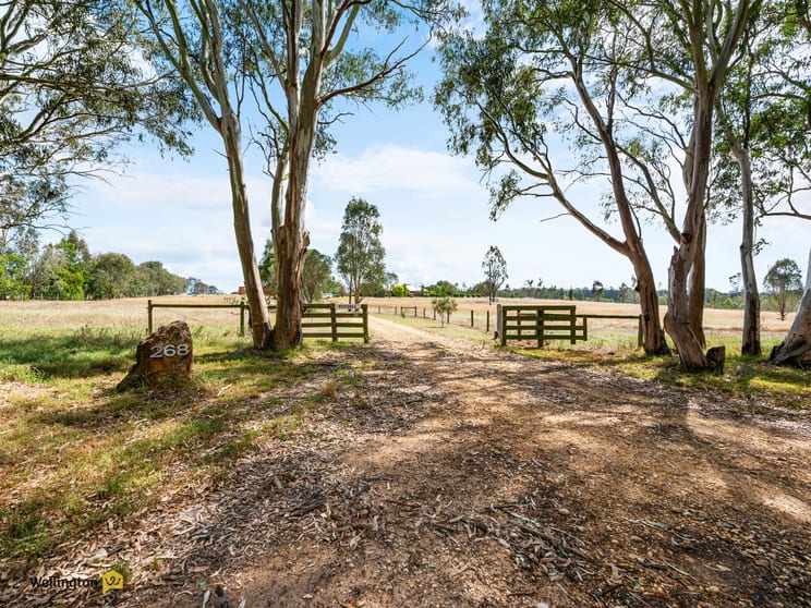 Click to view all images 268 Three Chain Road Maffra VIC 3860 - Image 2