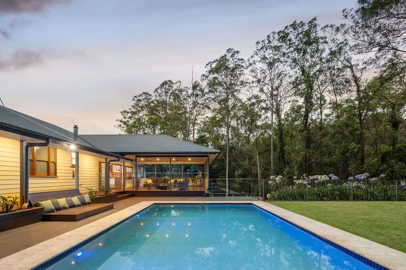 Click to view all images 830 Upper Brookfield Road Upper Brookfield QLD 4069 - Image 2