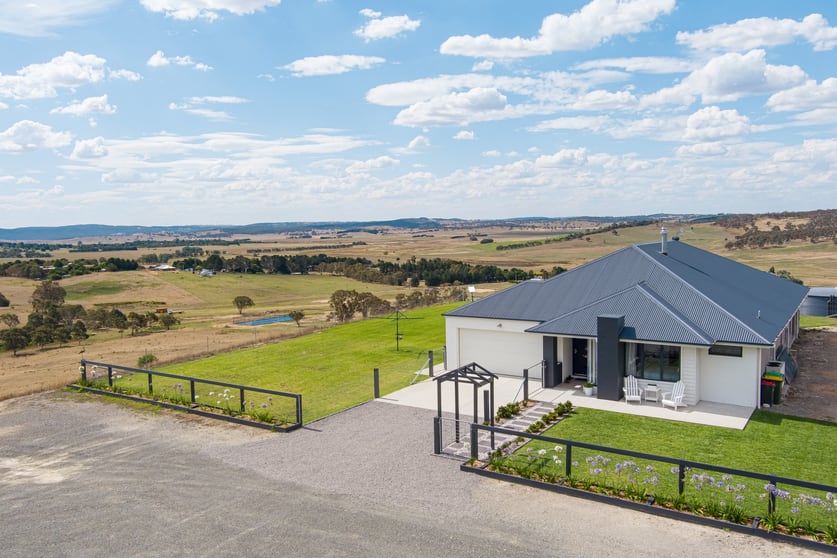 Click to view all images 81 Povey Place Breadalbane NSW 2581 - Image 2