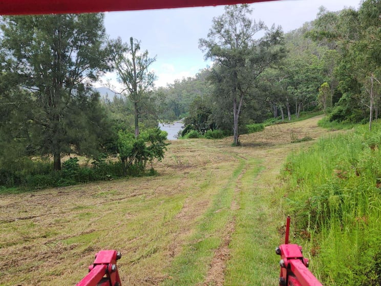 Click to view all images 4/2501 Rocky River Road Rocky River NSW 2372 - Image 3