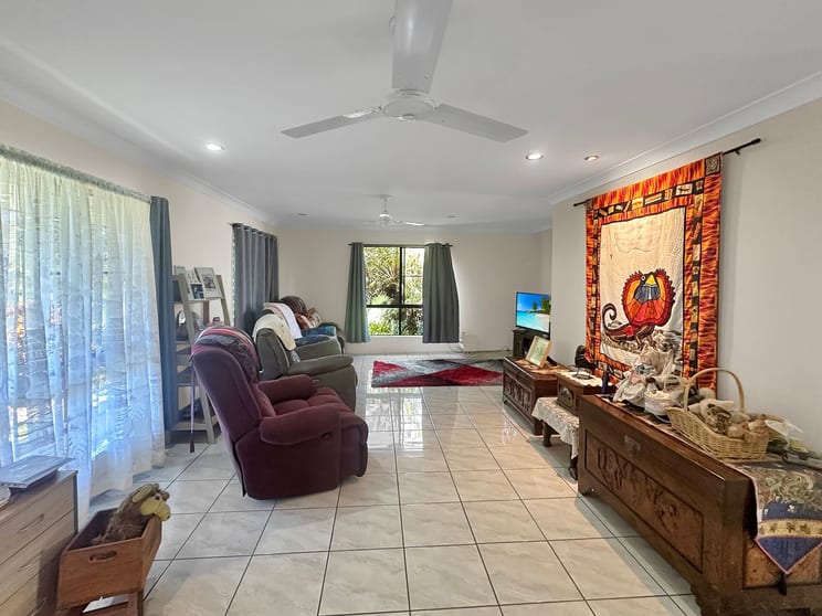 Click to view all images 87141 Bruce Highway Ilbilbie QLD 4738 - Image 3