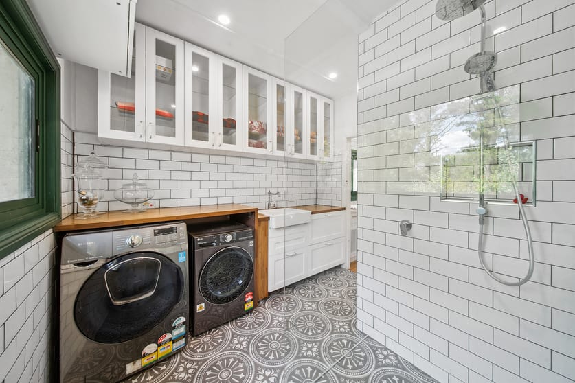Click to view all images 15 Robbs Lane Goulburn NSW 2580 - Image 3