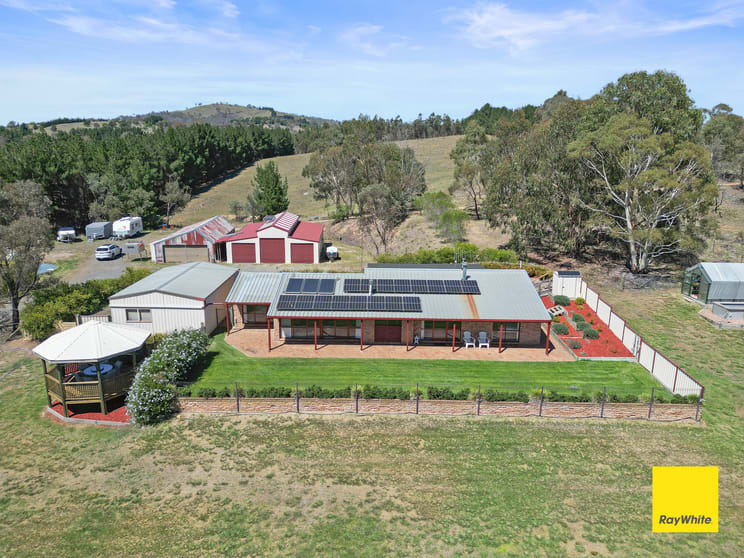 Click to view all images 91 Radcliffe Circuit Carwoola NSW 2620 - Image 2