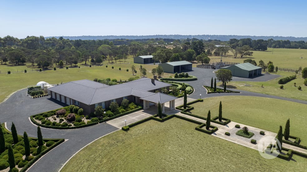 Click to view all images 270 Coolart Road Moorooduc VIC 3933 - Image 2