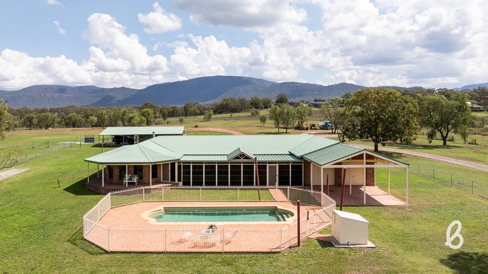 Click to view all images 2487 Jerrys Plains Road Singleton NSW 2330 - Image 3