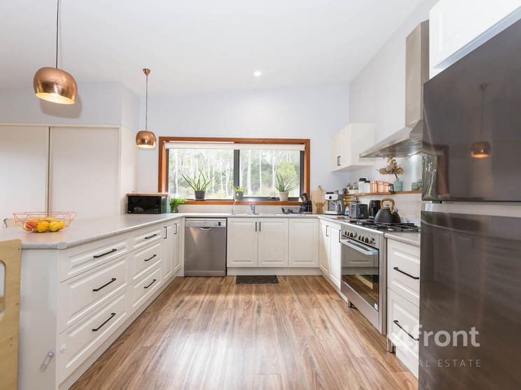 Click to view all images 150 Mountain Road Lilydale TAS 7268 - Image 2