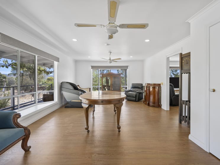Click to view all images 29 Horsburgh Court Heathcote VIC 3523 - Image 2