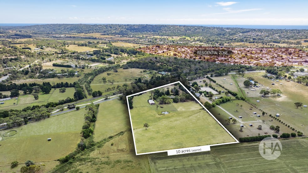 Click to view all images 7 Hawkins Road Baxter VIC 3911 - Image 2