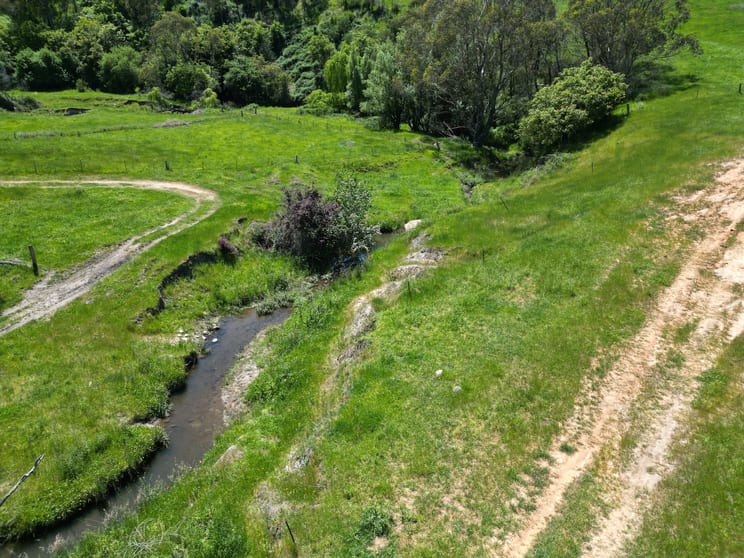 Click to view all images 1529 Georges Creek Road Georges Creek VIC 3700 - Image 3