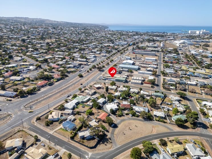 Click to view all images 123 Verran Terrace Port Lincoln SA 5606 - Image 2