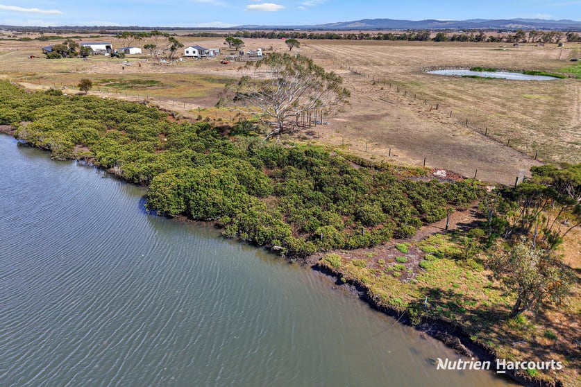 Click to view all images 189A Ti Tree Road Alberton VIC 3971 - Image 3