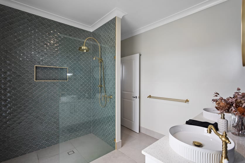 Click to view all images 386 College Green Road Sandy Camp QLD 4361 - Image 3