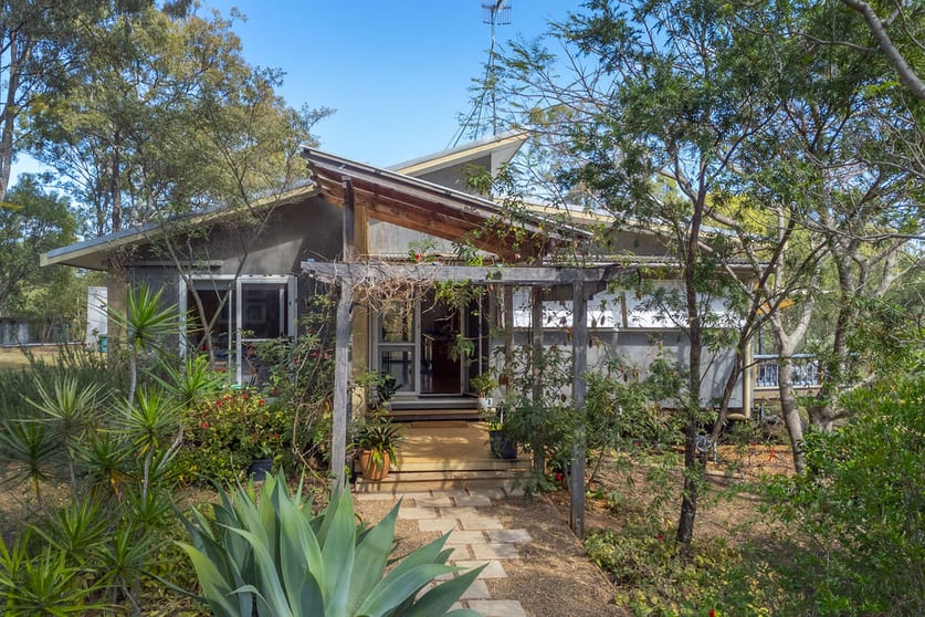 Click to view all images 318 Sawatzki Road Croftby QLD 4310 - Image 3