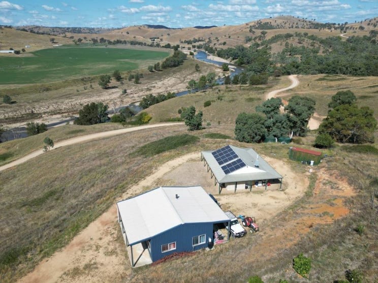 Click to view all images 326 Cavan Road Yass NSW 2582 - Image 3