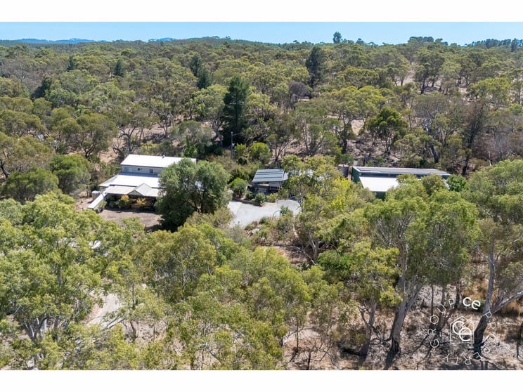 Click to view all images 67 Blackwood Road Birdwood SA 5234 - Image 1