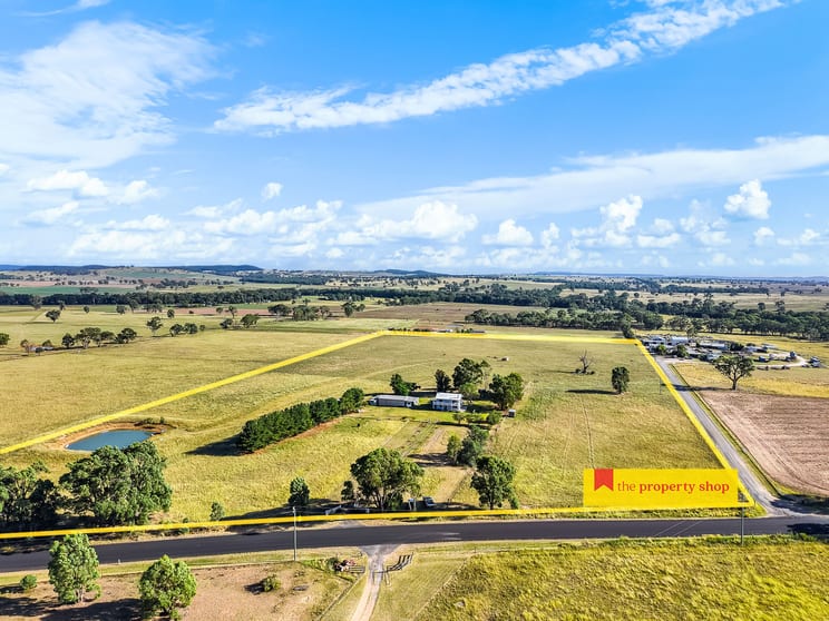 Click to view all images 126 Beryl Road Gulgong NSW 2852 - Image 2