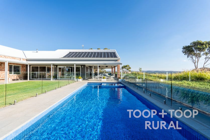 Click to view all images 127 Moccundunda North Road Stanley Flat SA 5453 - Image 3