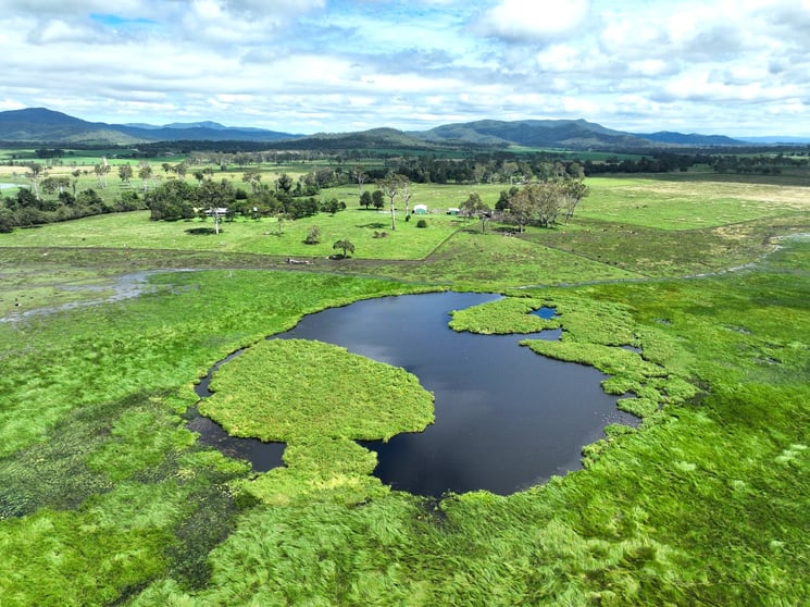 Click to view all images Blue Mountain QLD 4737 - Image 1