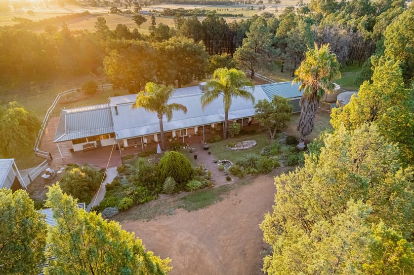 Click to view all images 9L Wattle Road Dubbo NSW 2830 - Image 3