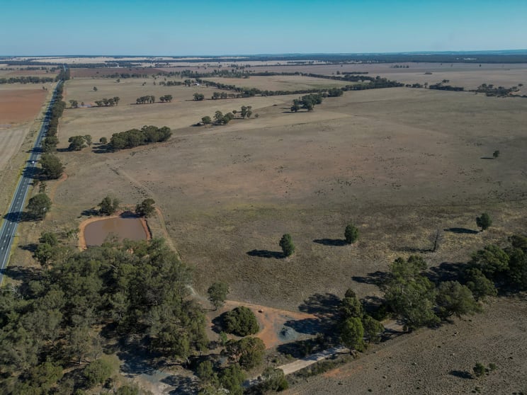 117 Kerrs Lane Alleena NSW 2671 - Image 1